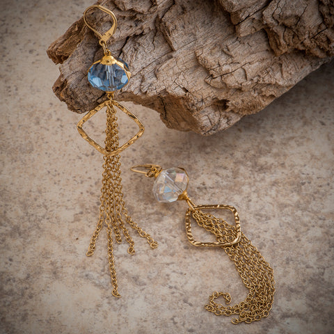 TAKE-ONE CRYSTAL DANGLING STATEMENT EARRING